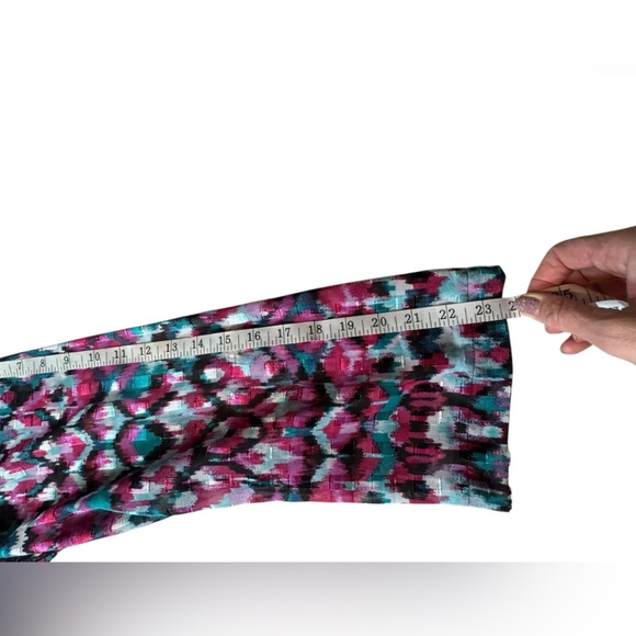 Ruby Rd. Woman Button Front Blouse 16W Multicolor Ikat Print Roll Tab Sleeve 148 - Picture 6 of 9